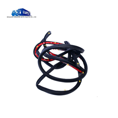 फ़ोटॉन ट्रक पार्ट्स के लिए रबर बाएं फ्रंट डोर सील स्ट्रिप OEM NO F1B18061200034A1916